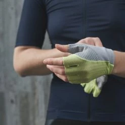 POC Sports Agile Short Glove